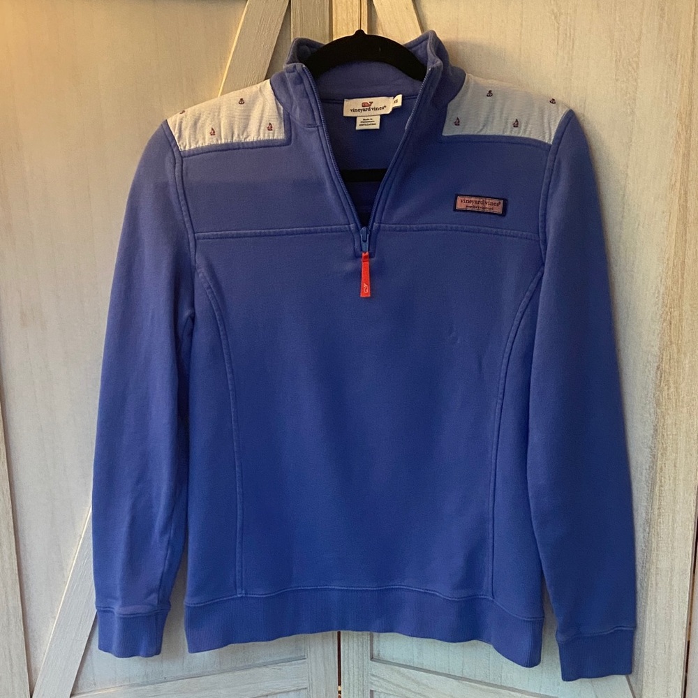 Vineyard Vines Blue 1/4 Zip Shep Sweatshirt, Size XS, Sailboats on shoulder